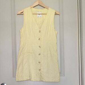 Light Yellow Sleeveless Button-Front Dress